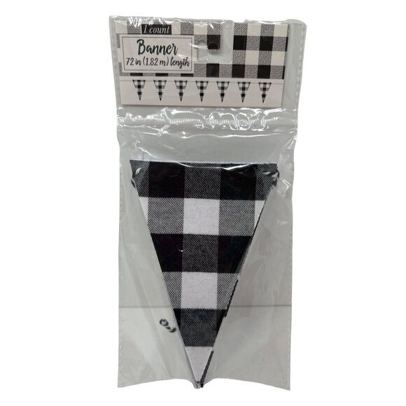 Black White Buffalo Plaid Banner 72in Checkered Triangle Garland Farmhouse Decor - Picture 1 of 7